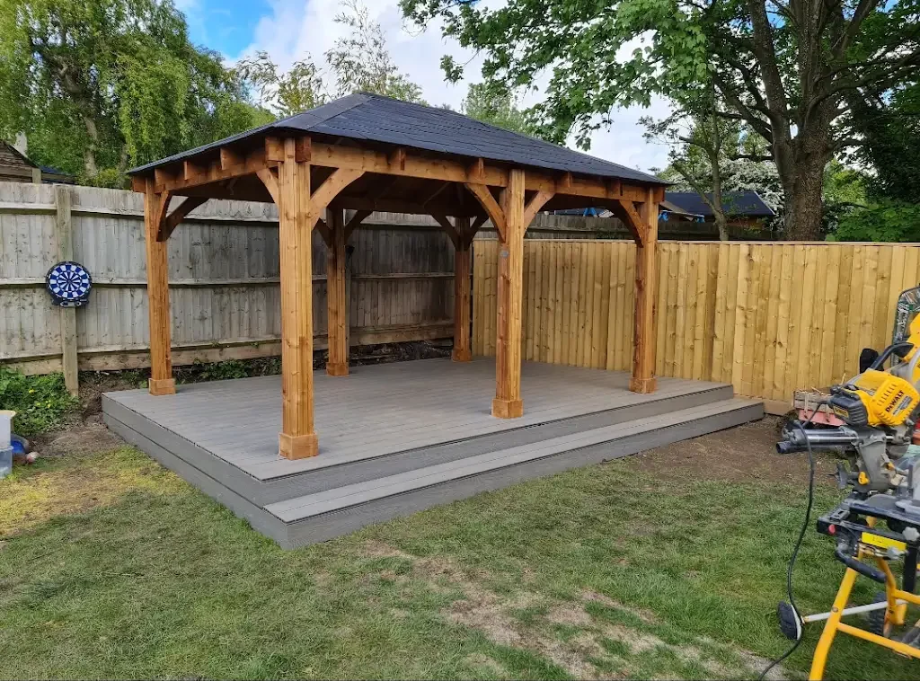 Pergola and decking project by Roman City Construction